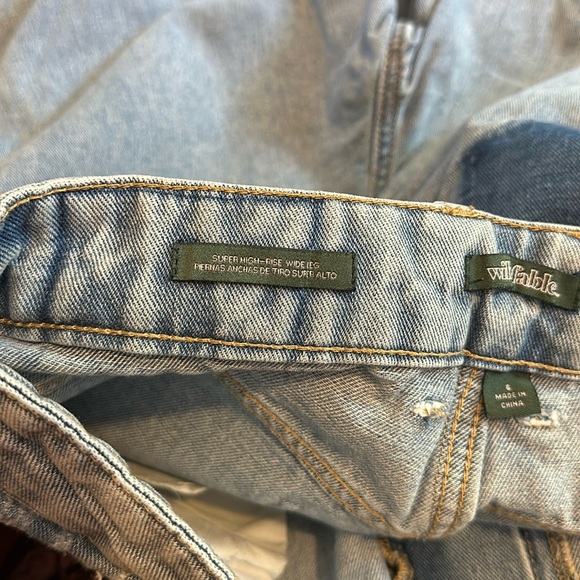 WILD FABLE SUPER HIGH RISE WIDE LEG LIGHT WASH JEANS - Picture 2 of 6